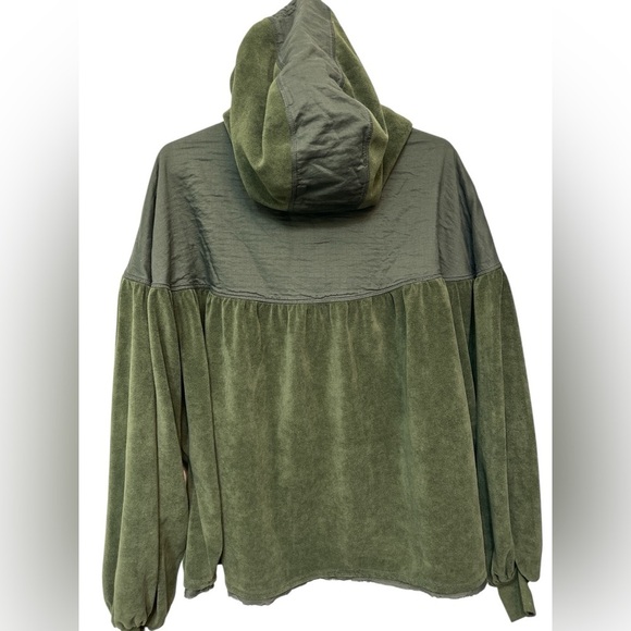 Free People Movement Let It Go Green Hoodie Velour Cropped Oversized zip - Picture 3 of 7